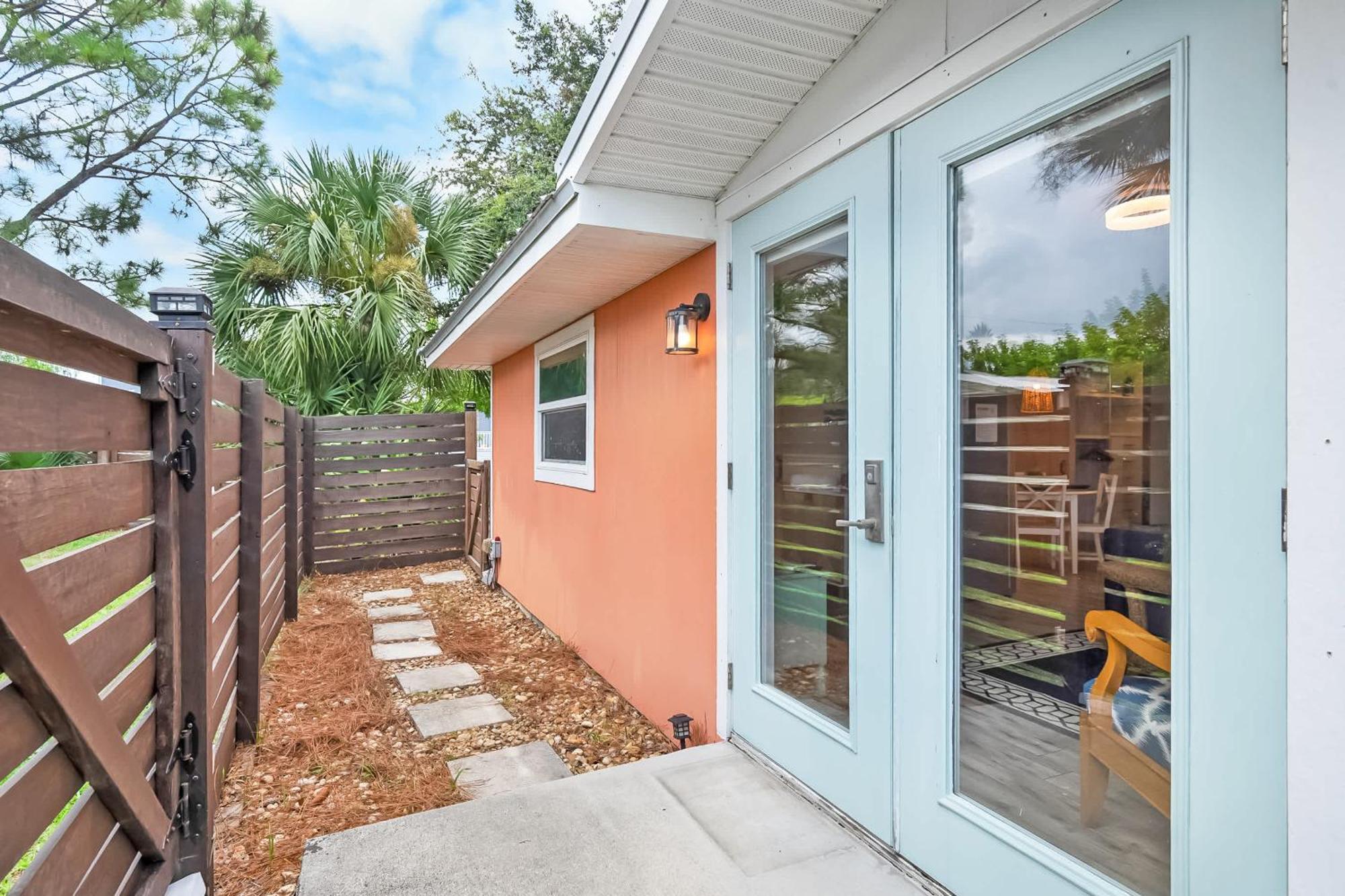 Coral Cottage, Stylish Studio Suite On Canal, Walkable To Beach, Private Parking St. Augustine Extérieur photo